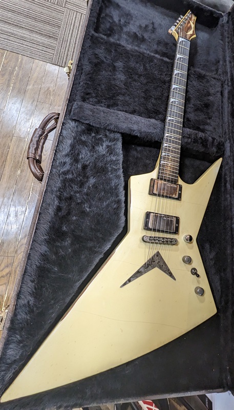 DEAN USA DAVE MUSTAINE ZERO XOの画像